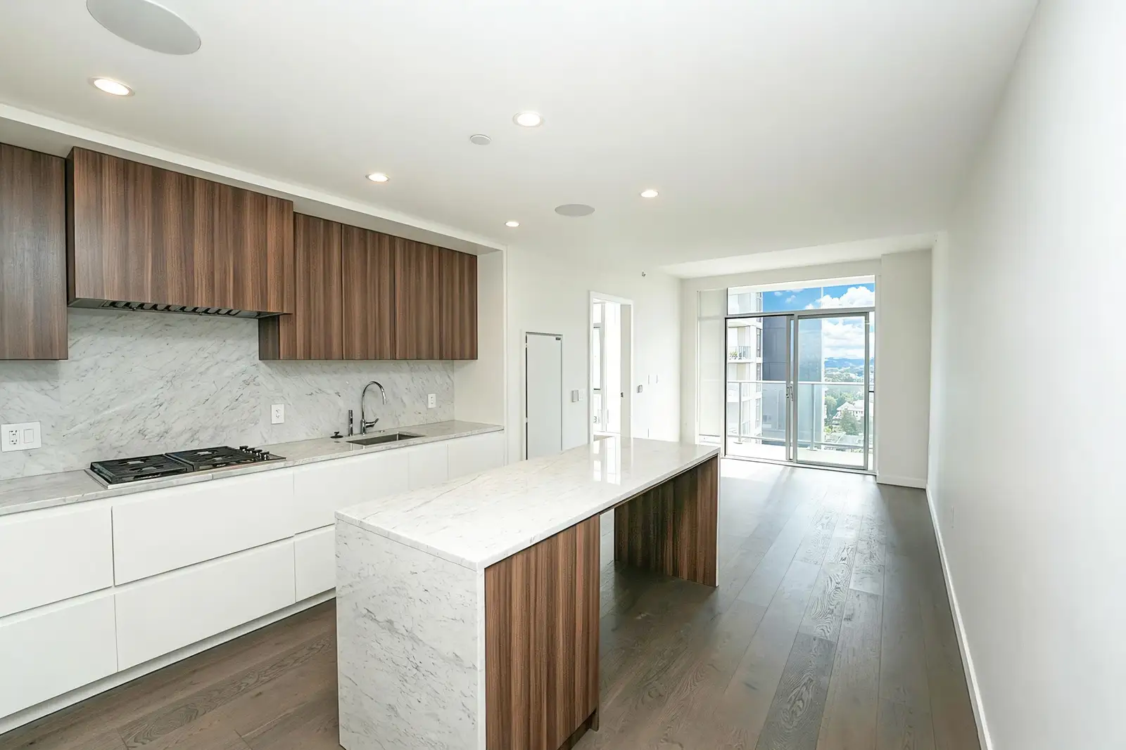 1601 7418 PAULSON STREET, Vancouver BC V6P 0K2