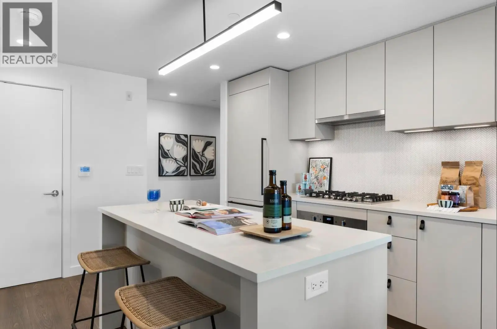 502 1680 E 12TH AVENUE, Vancouver BC V5N 2A3