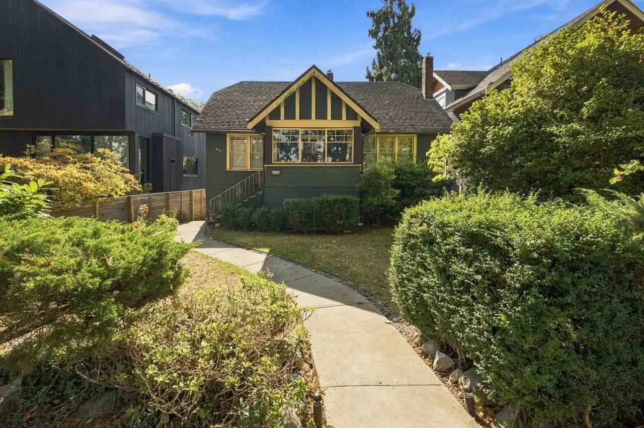 840 W 22ND AVENUE, Vancouver BC V5Z 1Z9