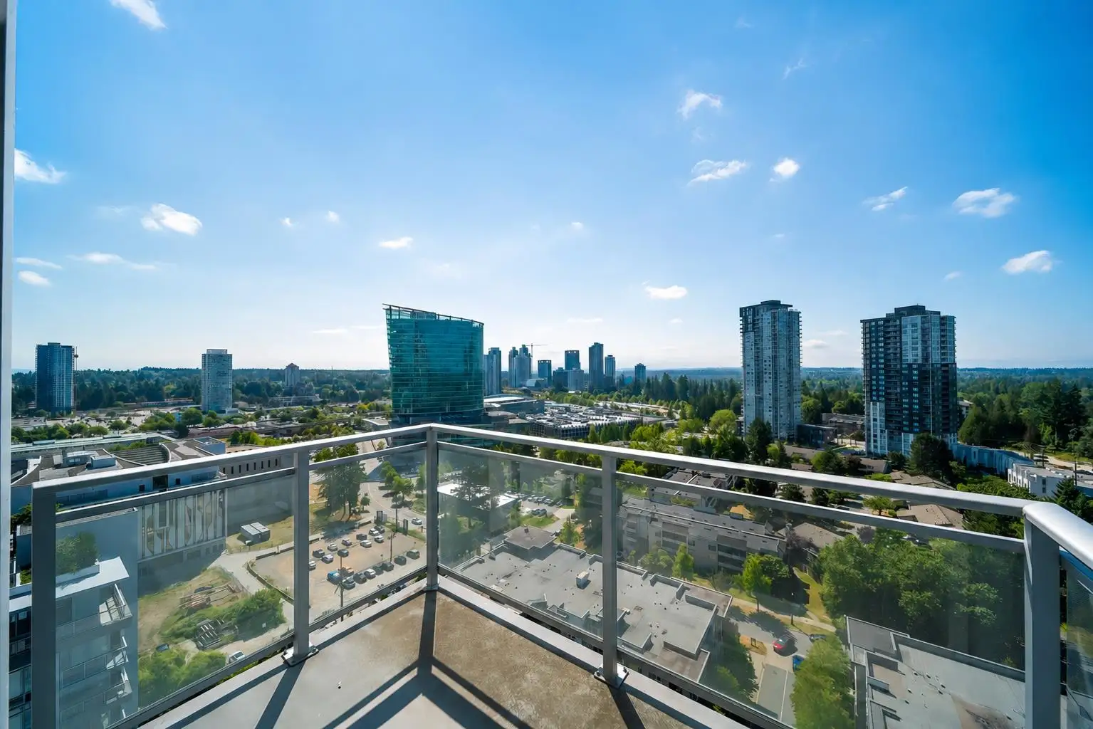 2309 13325 102A AVENUE, Surrey BC V3T 0J5