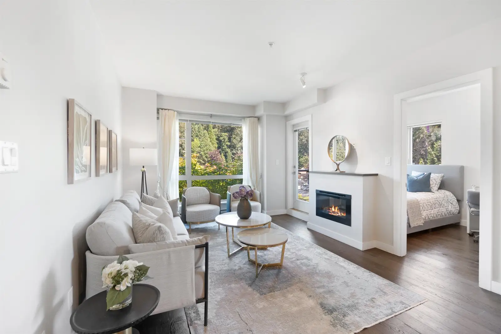 319 1330 MARINE DRIVE, North Vancouver BC V7P 1T4