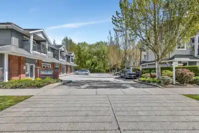 6 5988 OLD MCLELLAN RD ROAD, Surrey BC V3S 1N3