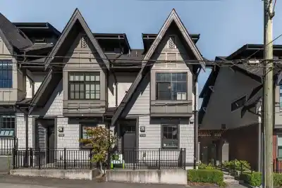 1038 PARK DRIVE, Vancouver BC V6P 0H9