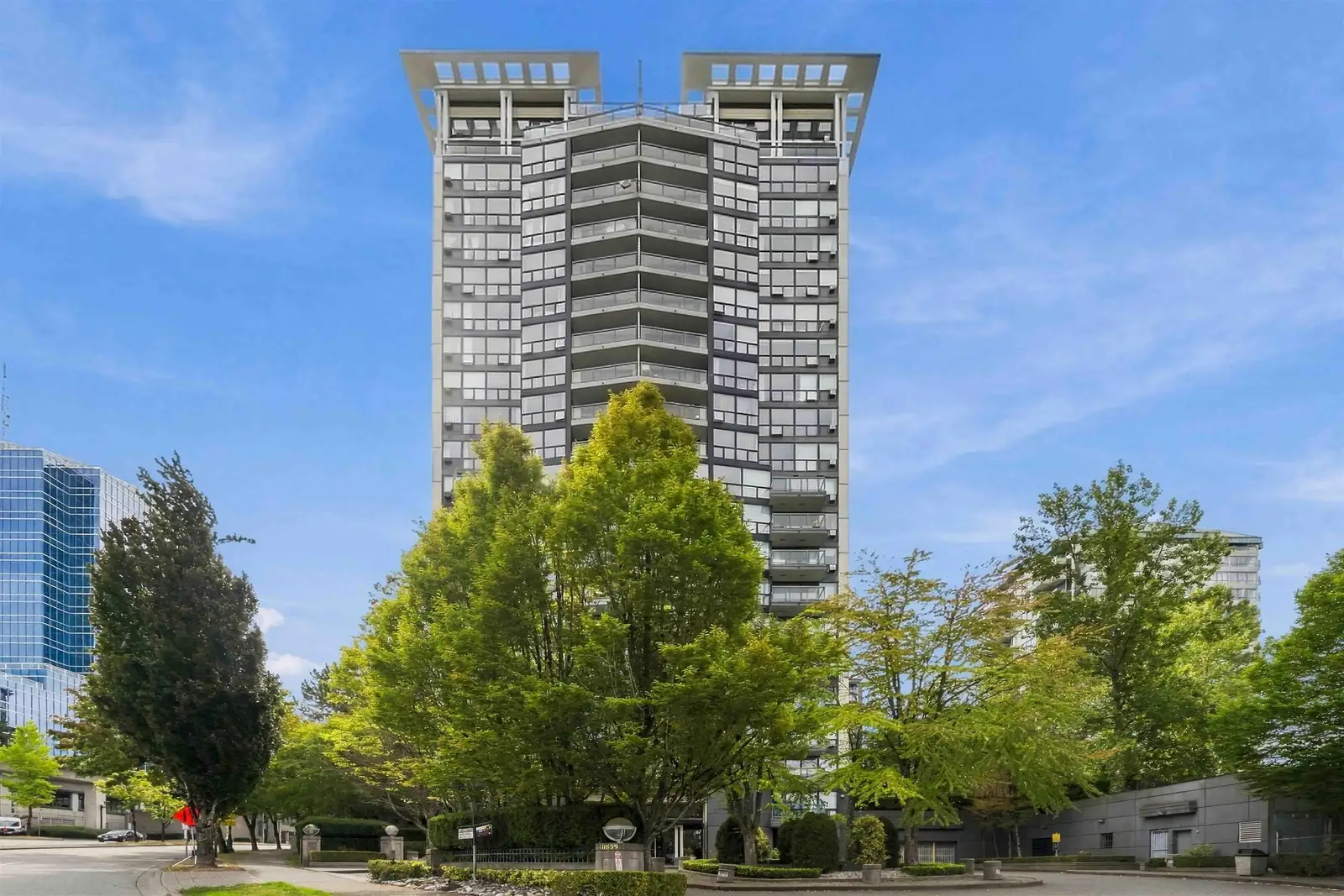 1104 10899 UNIVERSITY DRIVE, Surrey BC V3T 5V2