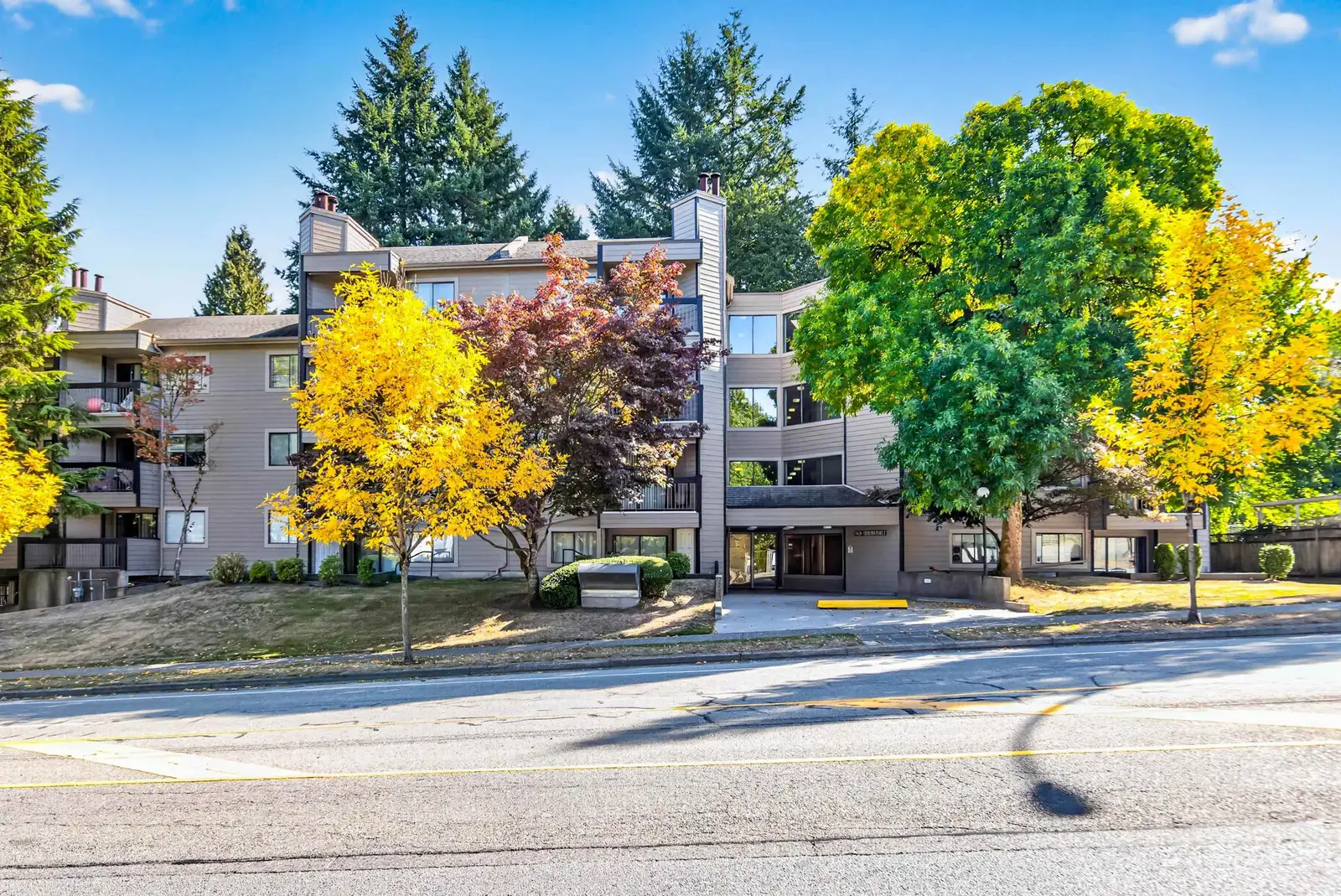 315 10530 154 STREET, Surrey BC V3R 8A2
