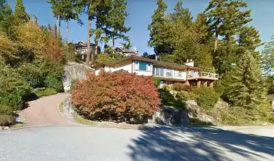 4815 HEADLAND CLOSE, West Vancouver BC V7W 3C2