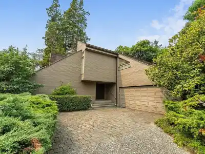 6459 MCCLEERY STREET, Vancouver BC V6N 1G5