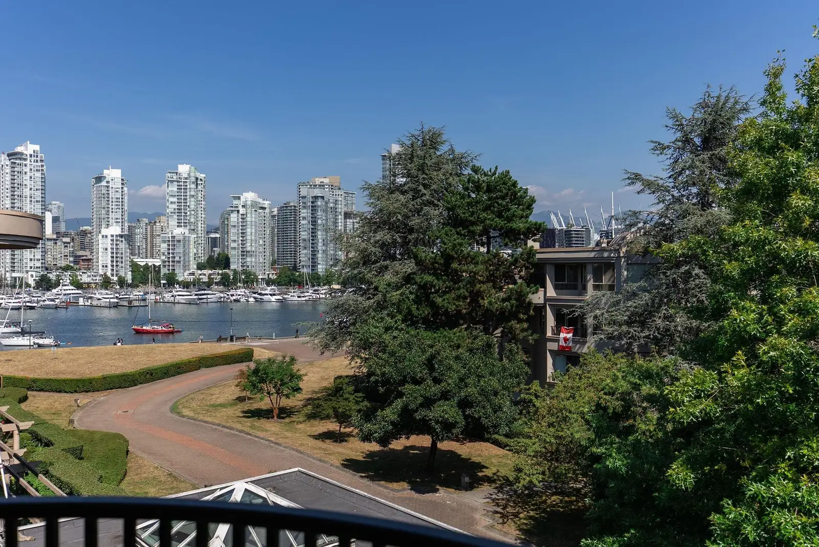 406 525 WHEELHOUSE SQUARE, Vancouver BC V5Z 4L8