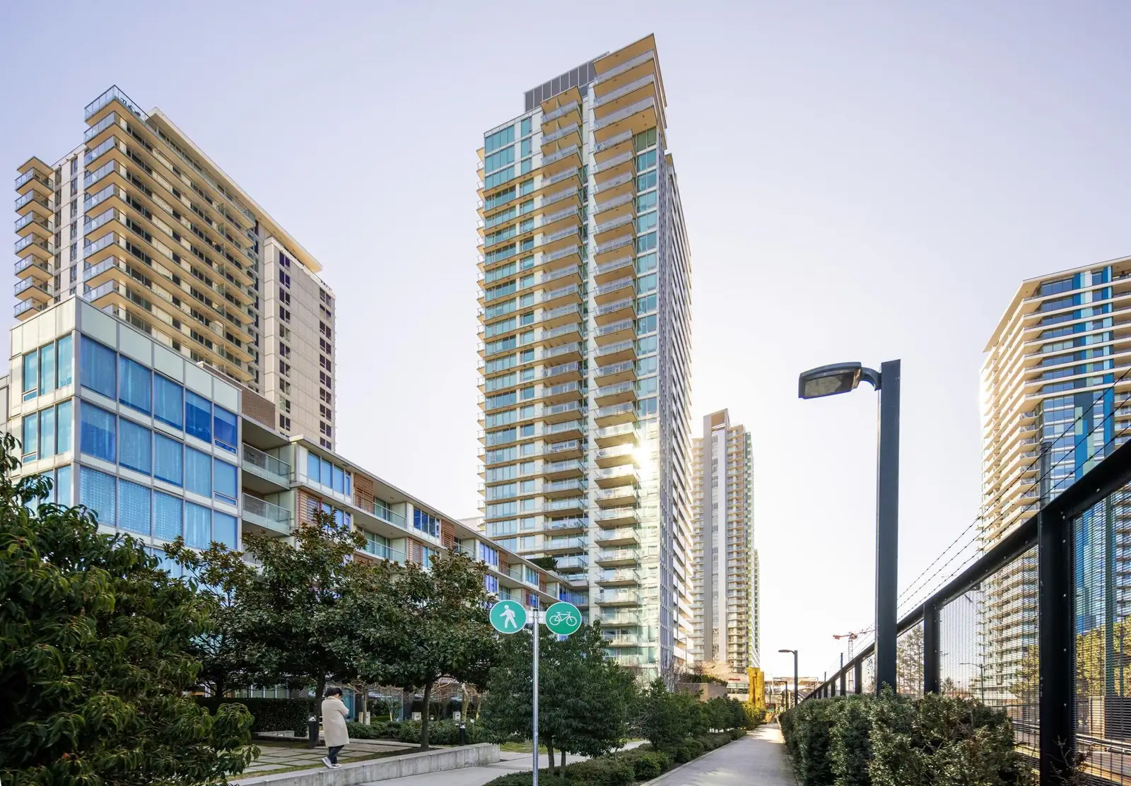 804 8131 NUNAVUT LANE, Vancouver BC V5X 0E2