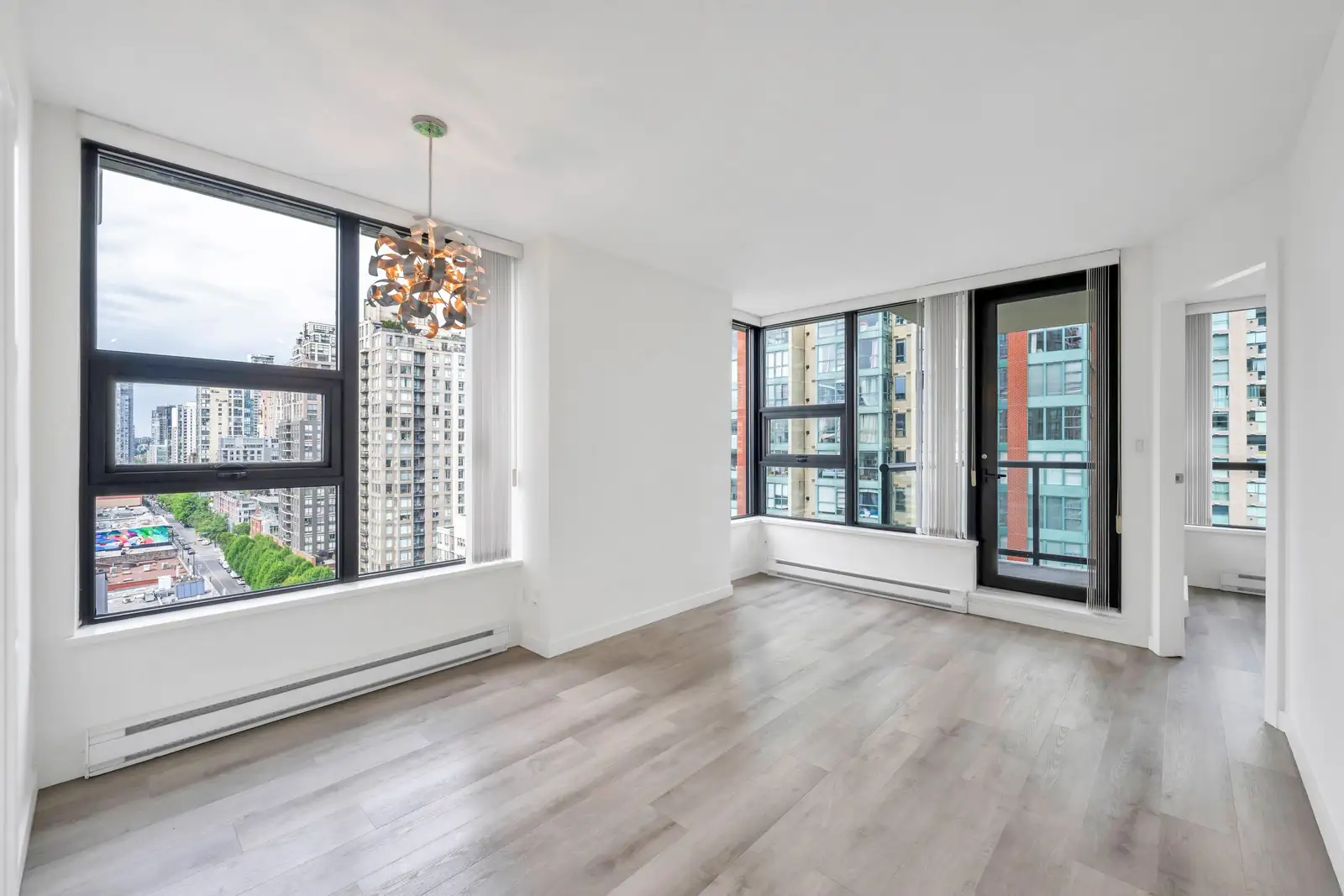 1601 928 HOMER STREET, Vancouver BC V6B 1T7