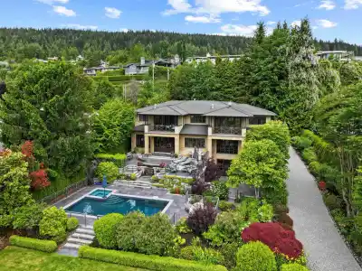 1075 GROVELAND ROAD, West Vancouver BC V7S 1Z3