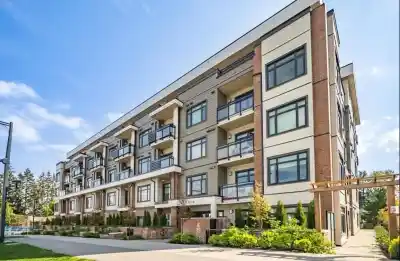 202 10616 132 STREET, Surrey BC V3T 0T3