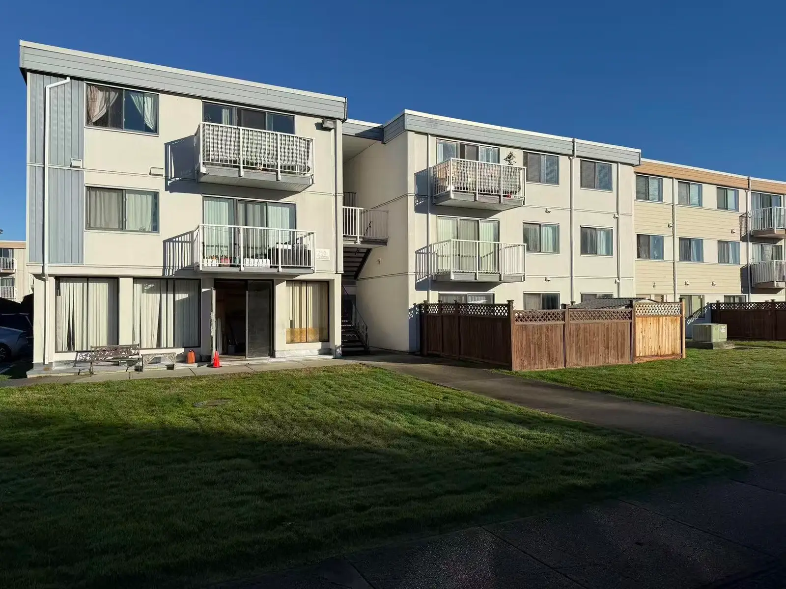 302 7260 LINDSAY ROAD, Richmond BC V7C 3M6