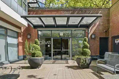 403 3228 TUPPER STREET, Vancouver BC V5Z 4S7