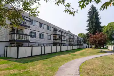 316 780 PREMIER STREET, North Vancouver BC V7J 2G8
