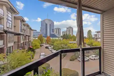 329 10838 CITY PARKWAY, Surrey BC V3T 5X9