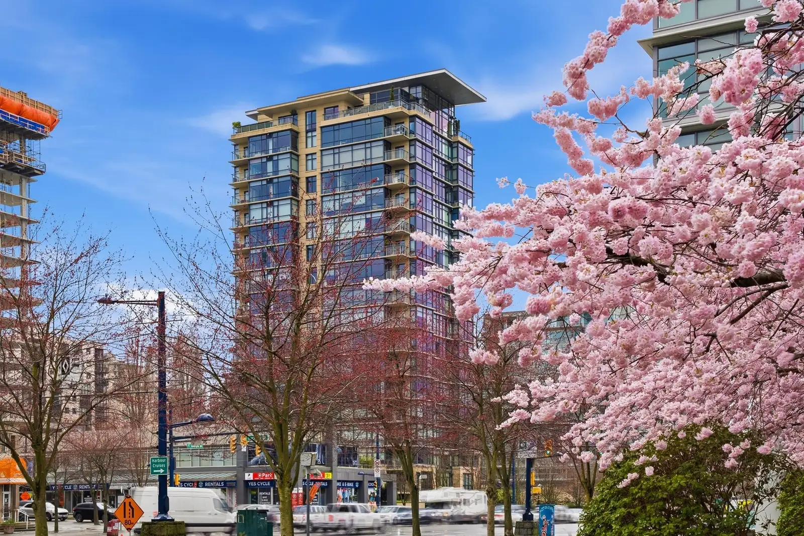 1602 1863 ALBERNI STREET, Vancouver BC V6G 3H8