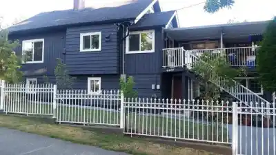 4407 NANAIMO STREET, Vancouver BC V5N 5J2