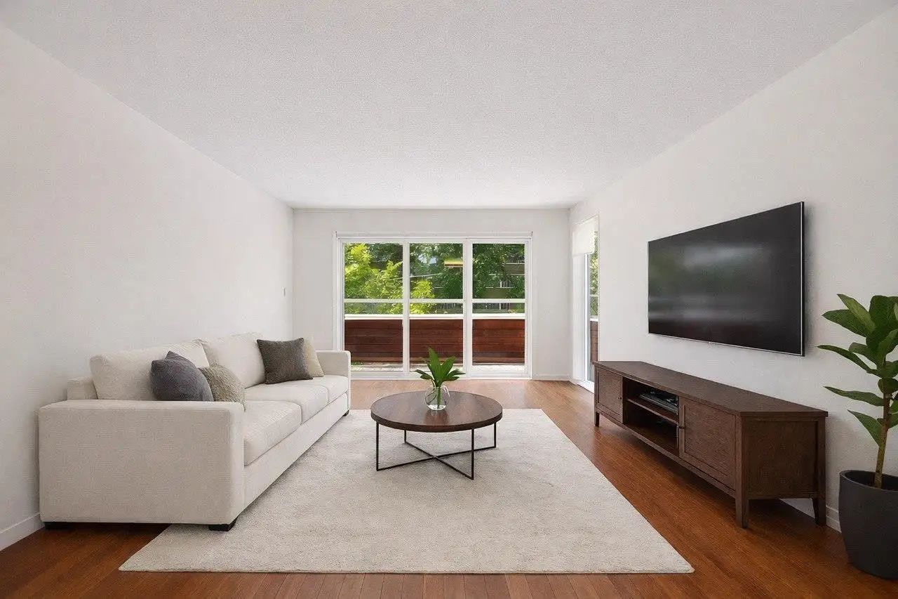202 250 W 1ST STREET, North Vancouver BC V7M 1B4