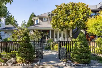 2985 W 16TH AVENUE, Vancouver BC V6K 3C7