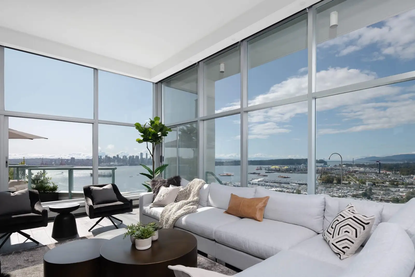 2901 120 W 2ND STREET, North Vancouver BC V7M 1C3