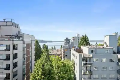 504 1750 ESQUIMALT AVENUE, West Vancouver BC V7V 1R8