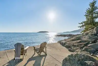 6054 GLENEAGLES DRIVE, West Vancouver BC V7W 1W2