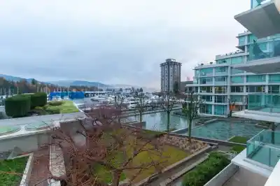 302 1777 BAYSHORE DRIVE, Vancouver BC V6G 3H2