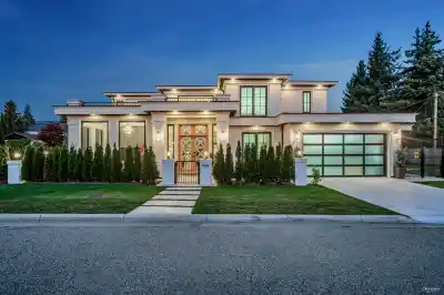 1390 SUTHERLAND AVENUE, North Vancouver BC V7L 4B2