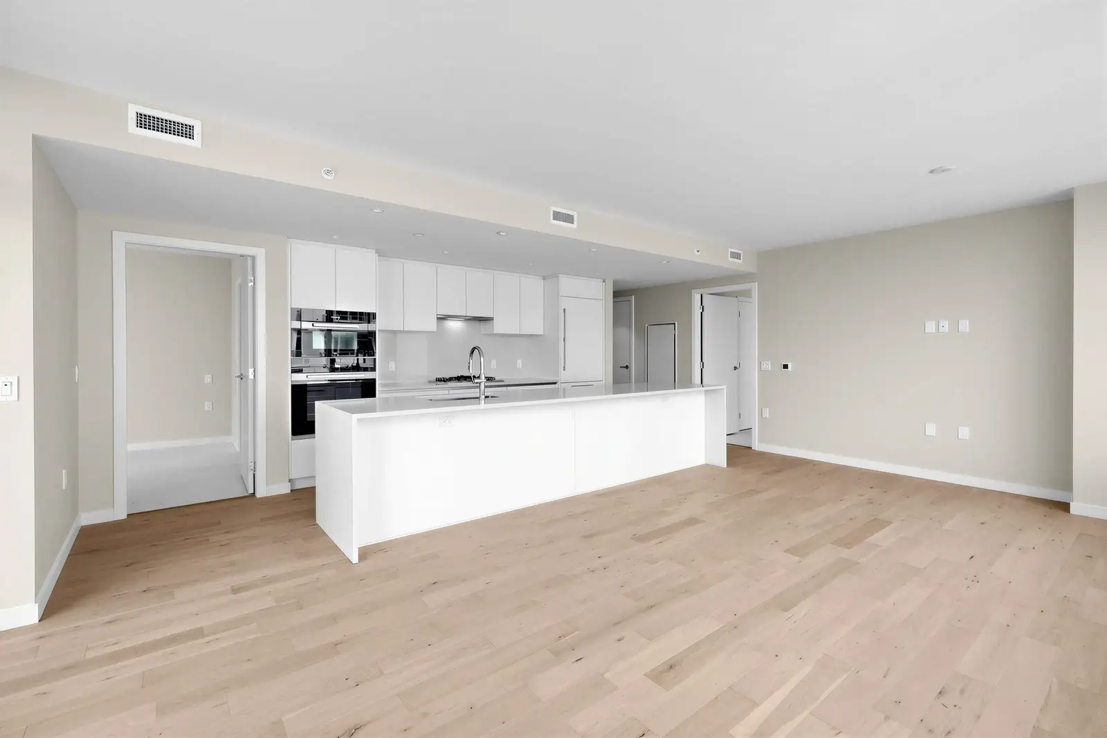 803 485 W 42ND AVENUE, Vancouver BC V5Y 0R6