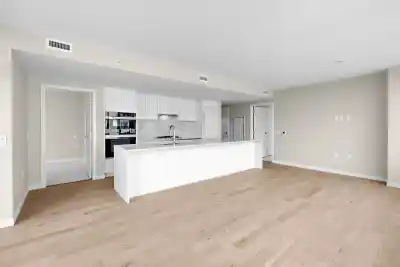 803 485 W 42ND AVENUE, Vancouver BC V5Y 0R6