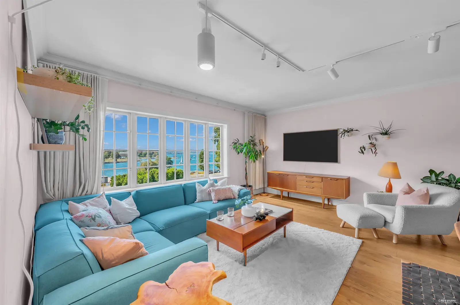 209 1311 BEACH AVENUE, Vancouver BC V6E 1V6