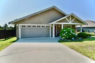 6315 TOWER ROAD, Sechelt BC V7Z 0T7
