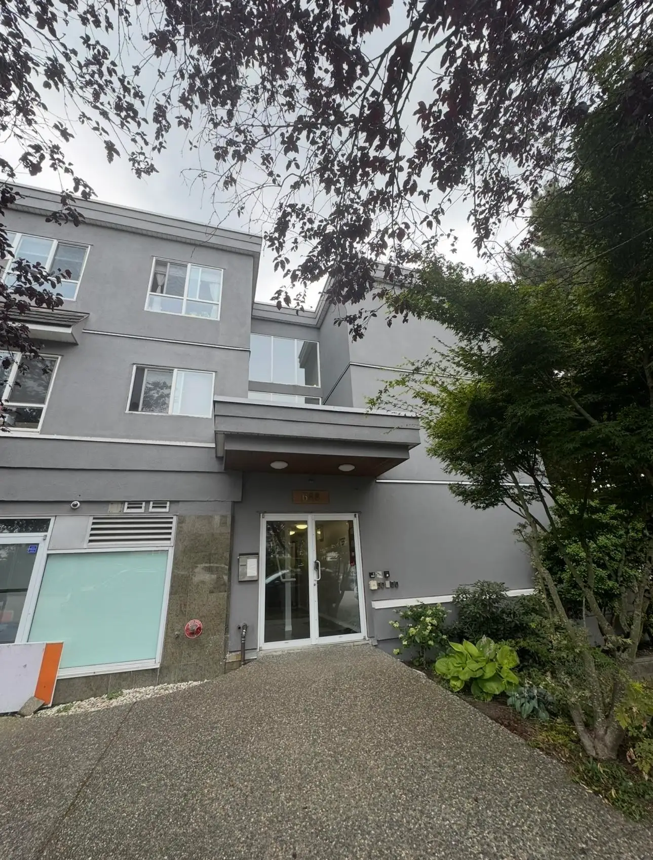 302 688 E 56TH AVENUE, Vancouver BC V5X 1R7