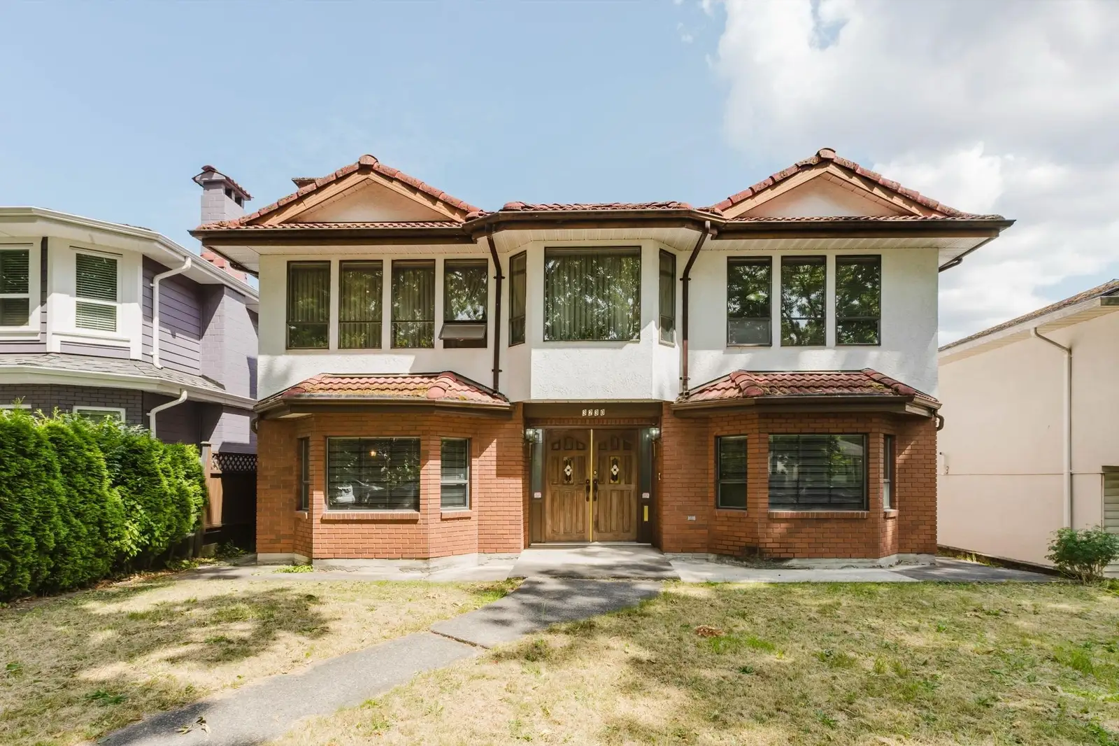 3230 GARDEN DRIVE, Vancouver BC V5N 4Y1