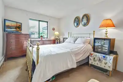 402 2215 DUNDAS STREET, Vancouver BC V5L 1J9