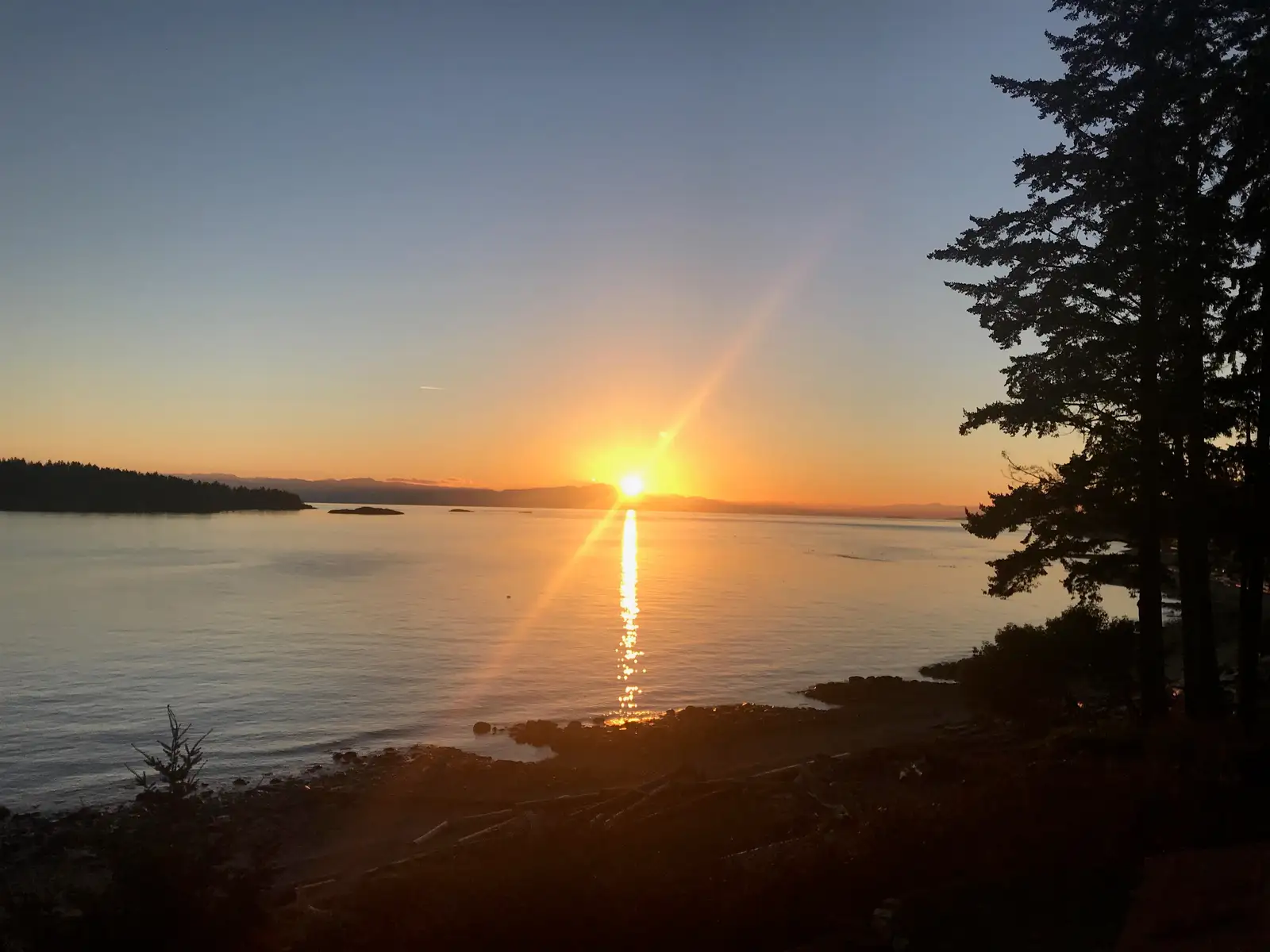 6437 SUNSHINE COAST HIGHWAY, Sechelt BC V7Z 0N6
