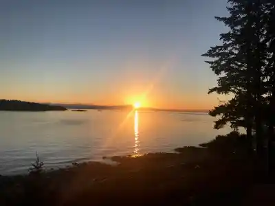 6437 SUNSHINE COAST HIGHWAY, Sechelt BC V7Z 0N6