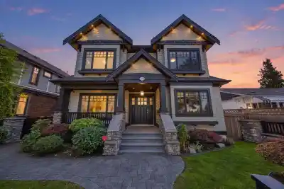 2398 OLIVER CRESCENT, Vancouver BC V6L 1S7