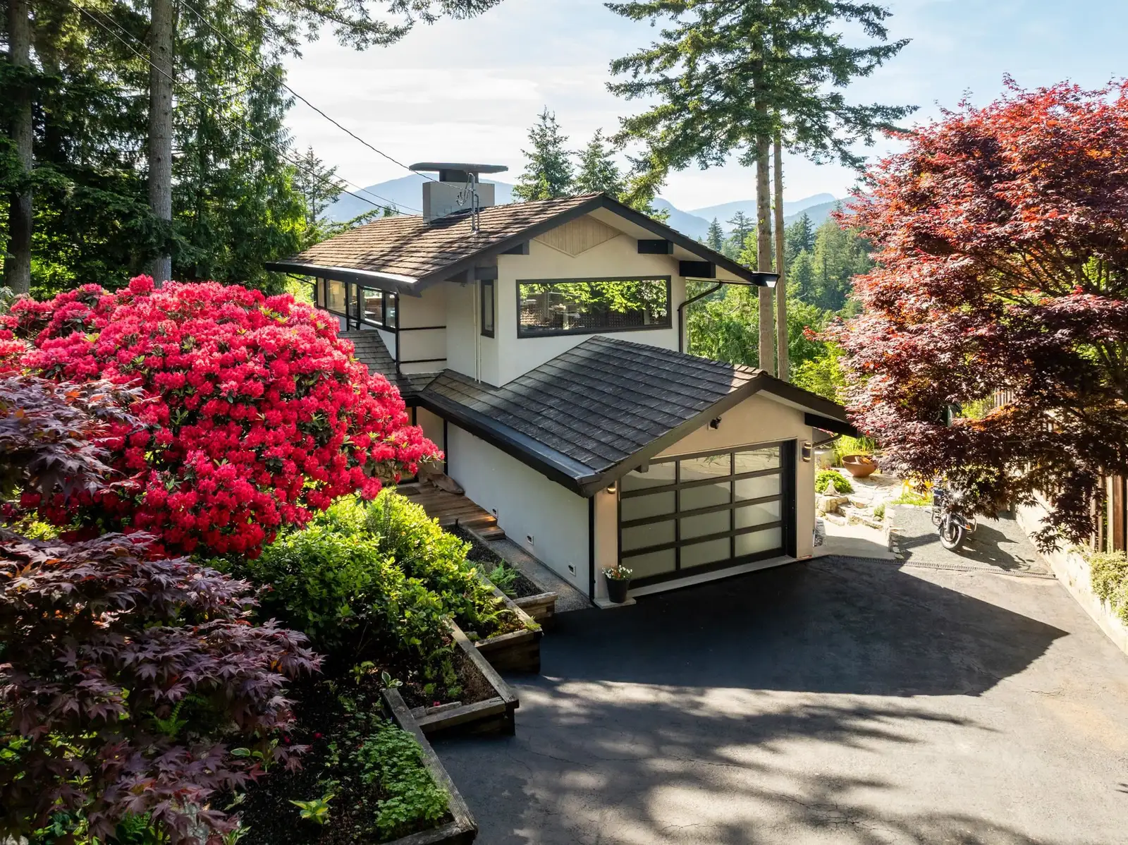 6485 MADRONA CRESCENT, West Vancouver BC V7W 2J7