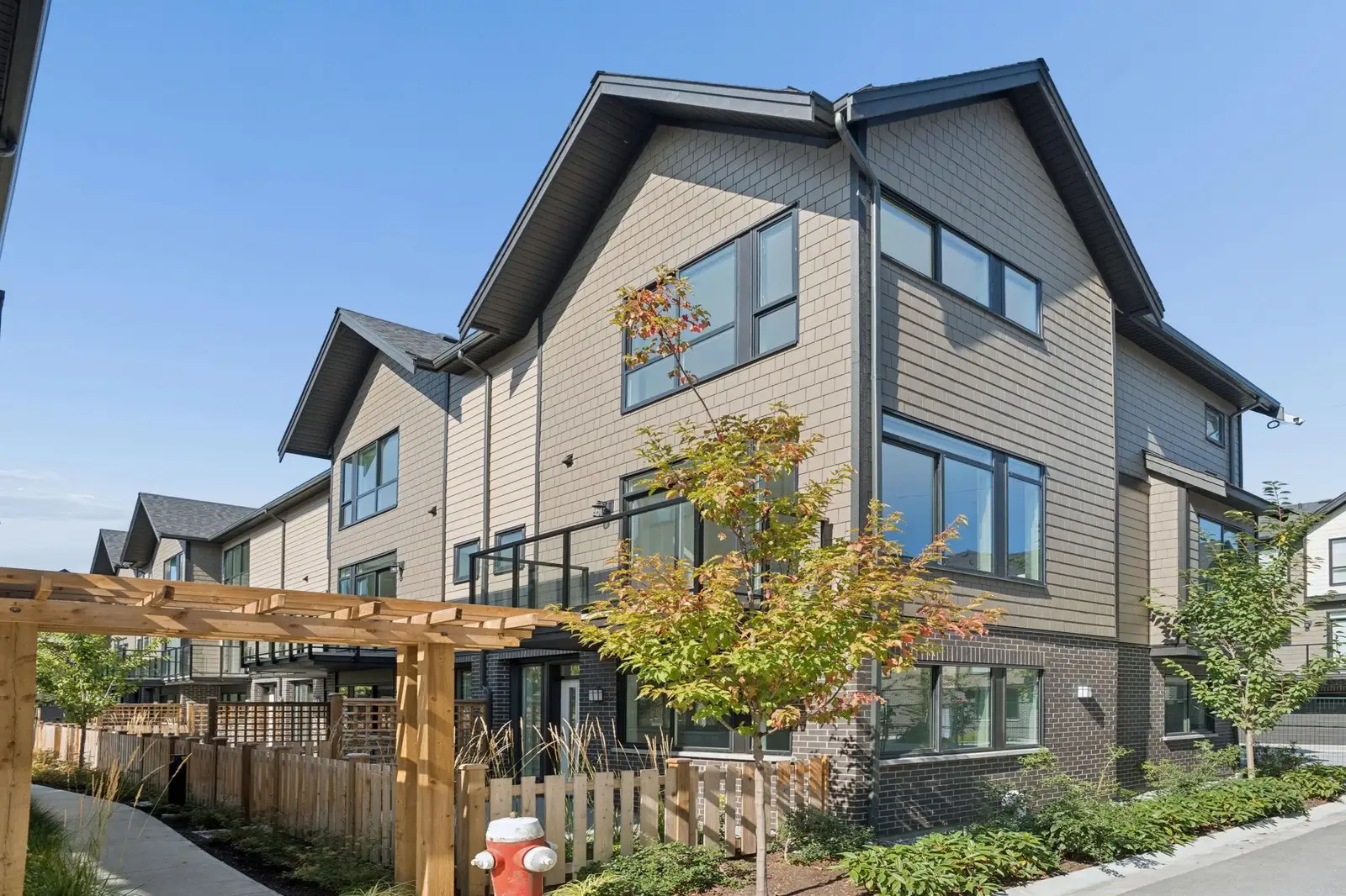 33 4337 BOUNDARY ROAD, Richmond BC V6V 1S8