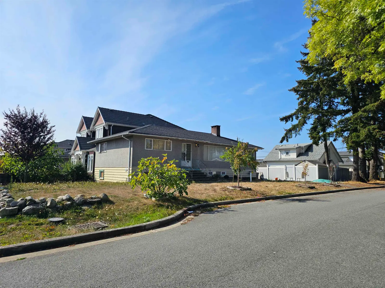 2946 E 52ND AVENUE, Vancouver BC V5S 1T3