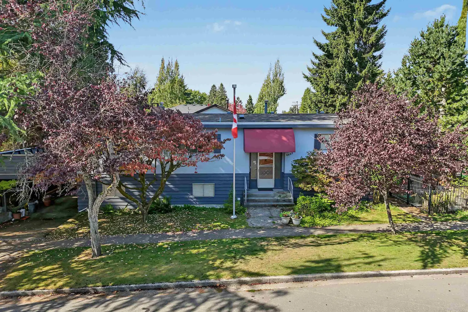 6689 VINE STREET, Vancouver BC V6P 5W6