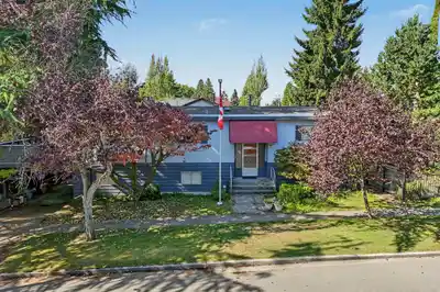 6689 VINE STREET, Vancouver BC V6P 5W6