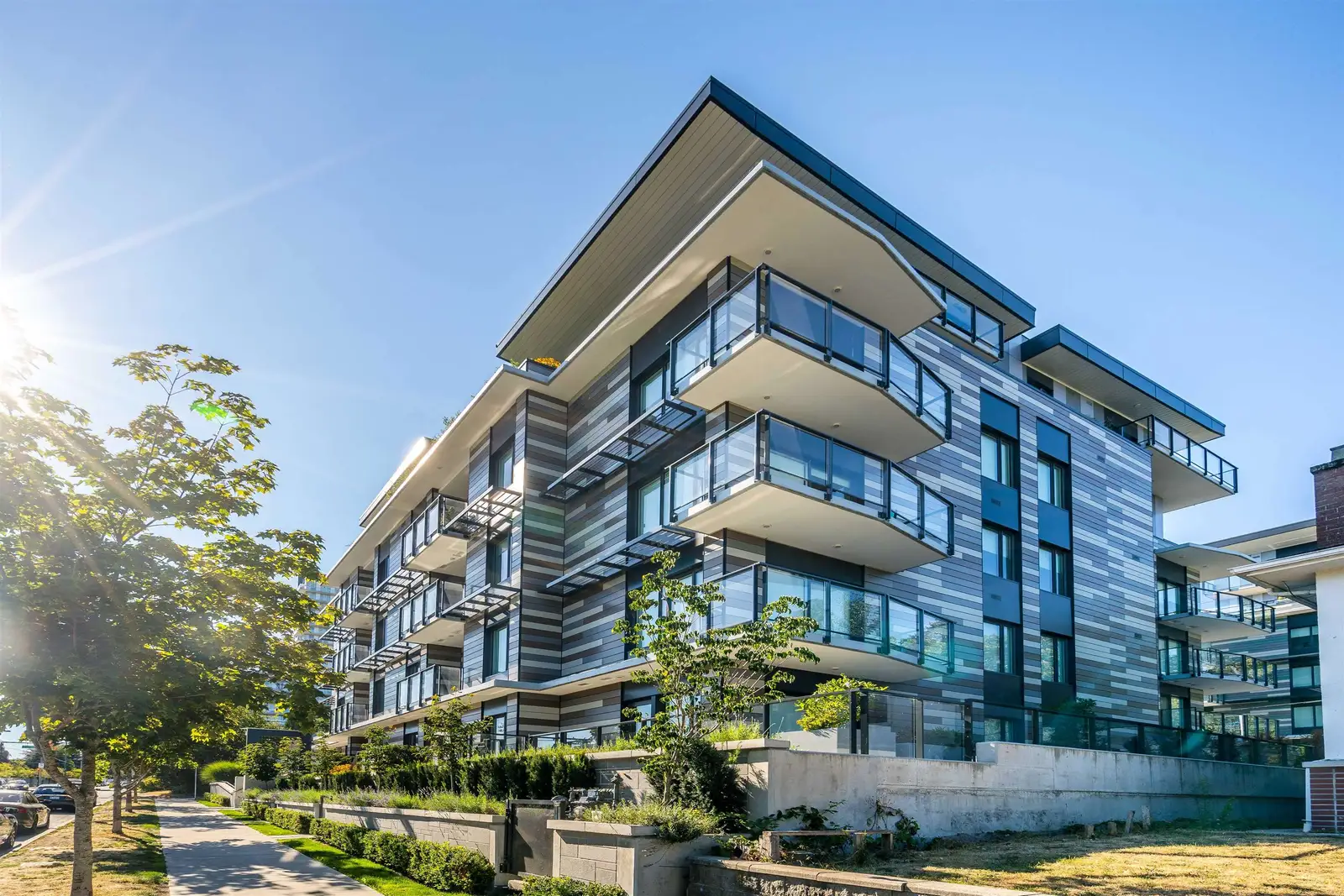 105 477 W 59TH AVENUE, Vancouver BC V5X 1X4