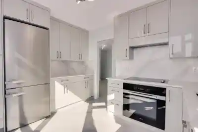 1203 140 E 14TH STREET, North Vancouver BC V7M 1J2
