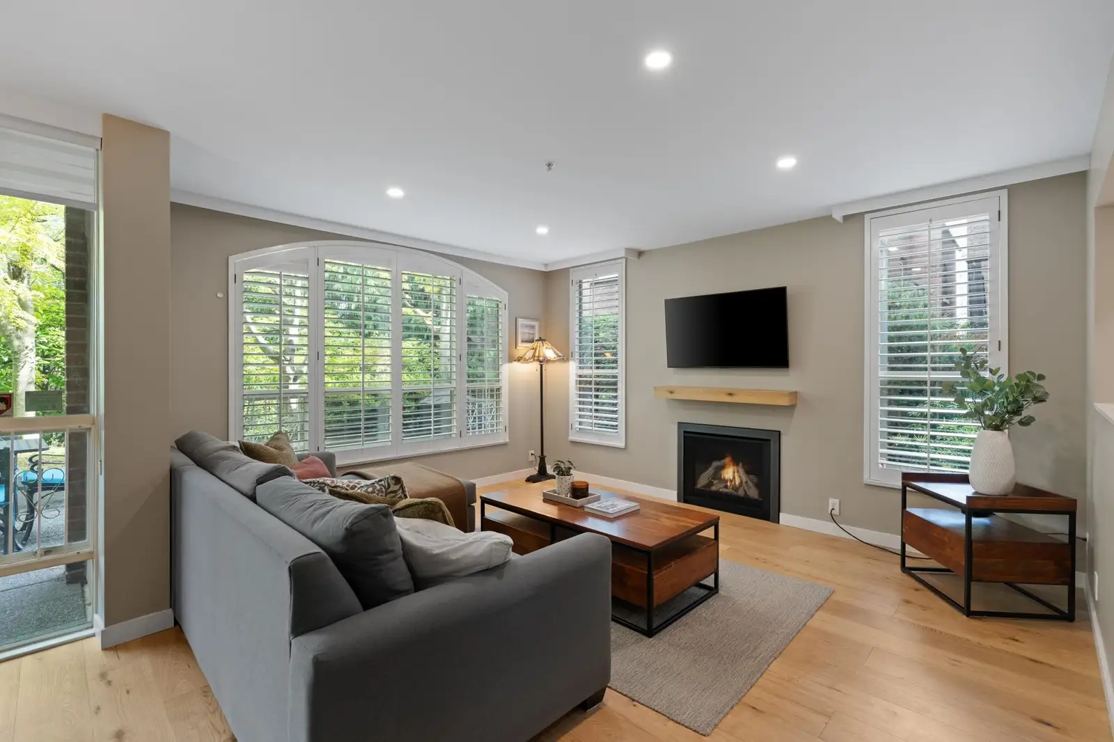 109 1111 HARO STREET, Vancouver BC V6E 1E3