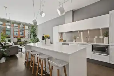 409 53 W HASTINGS STREET, Vancouver BC V6E 1T8