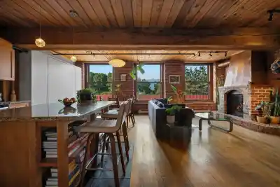 305 41 ALEXANDER STREET, Vancouver BC V6A 1B2