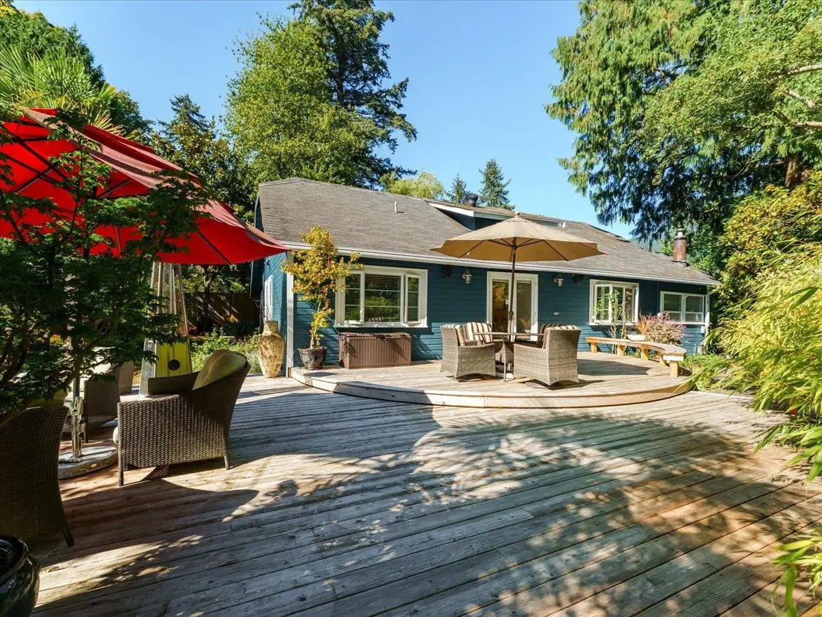 5811 EAGLE ISLAND, West Vancouver BC V7W 1V6